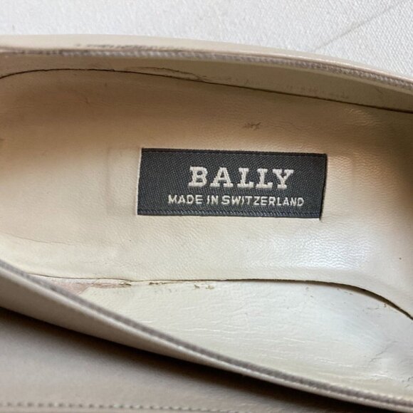 Vintage Bally Switzerland Bow Detail Low Heel Leather Loafers 6.5 Extra Wide. - Picture 3 of 13